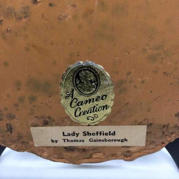 Vintage Framed Portrait - Cameo Creation of Lady Sheffield - Picture 4 of 4